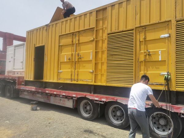 新晃汽油发电机对供油装置的要求