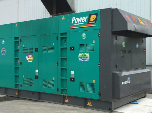 新晃升级发电机组的过程中需要注意哪些安全事项？