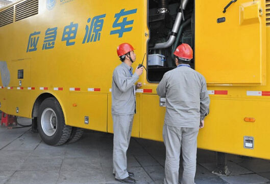 新晃如何清理被灰尘覆盖的机油散热器？